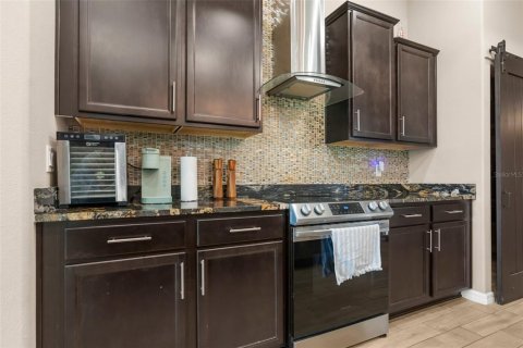 House in Spring Hill, Florida 4 bedrooms, 268.95 sq.m. № 1812768 - photo 5