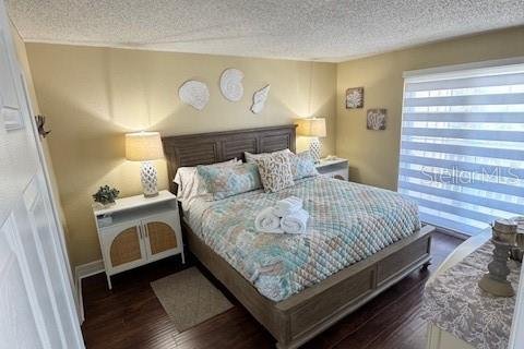 Condo in Indian Rocks Beach, Florida, 2 bedrooms  № 2212659 - photo 4