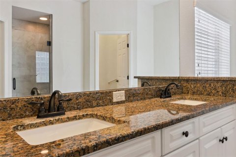 House in Lakeland, Florida 4 bedrooms, 185.34 sq.m. № 2348388 - photo 25
