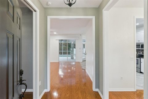 House in Lakeland, Florida 4 bedrooms, 185.34 sq.m. № 2348388 - photo 8