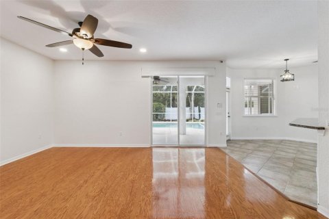 House in Lakeland, Florida 4 bedrooms, 185.34 sq.m. № 2348388 - photo 17