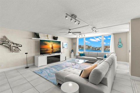 Copropriété à vendre à Clearwater, Floride: 2 chambres, 182.09 m2 № 1888520 - photo 6