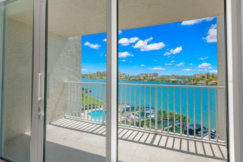 Copropriété à vendre à Clearwater, Floride: 2 chambres, 182.09 m2 № 1888520 - photo 27