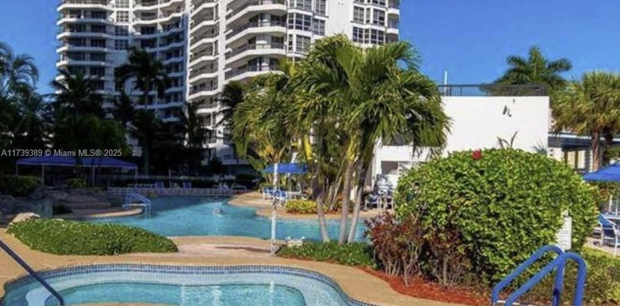 Condo à Aventura, Floride, 2 chambres № 1985095