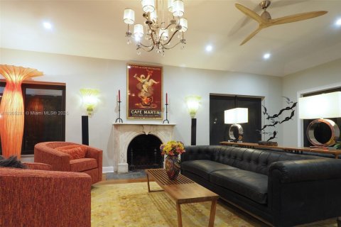 House in Fort Lauderdale, Florida 5 bedrooms, 283.91 sq.m. № 2012256 - photo 26