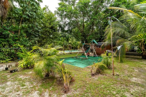 Casa en alquiler en Miami, Florida, 4 dormitorios, 267.74 m2 № 1882615 - foto 15