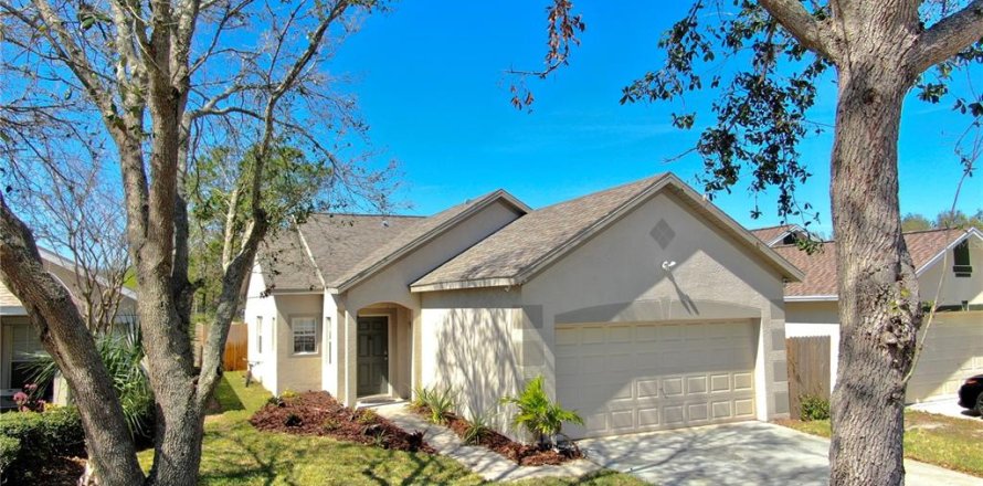 House in Apollo Beach, Florida 3 bedrooms, 111.02 sq.m. № 1526396