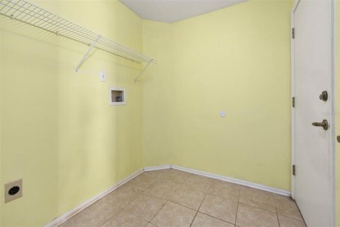 Villa ou maison à vendre à Davenport, Floride: 4 chambres, 177.26 m2 № 2417103 - photo 27