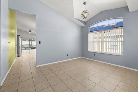 Villa ou maison à vendre à Davenport, Floride: 4 chambres, 177.26 m2 № 2417103 - photo 10