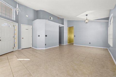 Villa ou maison à vendre à Davenport, Floride: 4 chambres, 177.26 m2 № 2417103 - photo 12