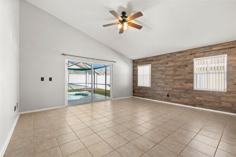 Villa ou maison à vendre à Davenport, Floride: 4 chambres, 177.26 m2 № 2417103 - photo 14