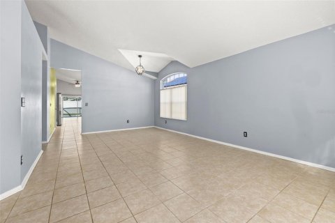 Villa ou maison à vendre à Davenport, Floride: 4 chambres, 177.26 m2 № 2417103 - photo 9
