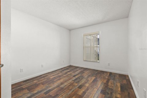 Villa ou maison à vendre à Davenport, Floride: 4 chambres, 177.26 m2 № 2417103 - photo 25