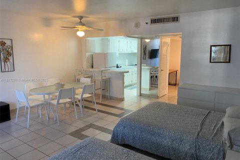 Copropriété à vendre à Miami Beach, Floride: 51.1 m2 № 1772488 - photo 9