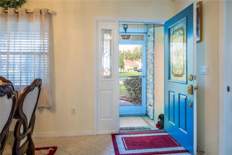 House in Tavares, Florida 3 bedrooms, 178.37 sq.m. № 1509865 - photo 5