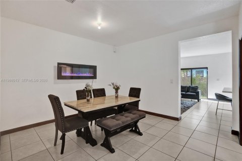 Купить таунхаус в Майами, Флорида 4 спальни, 178.37м2, № 2051124 - фото 7