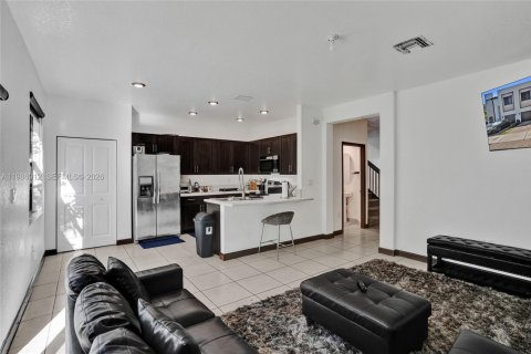 Купить таунхаус в Майами, Флорида 4 спальни, 178.37м2, № 2051124 - фото 15