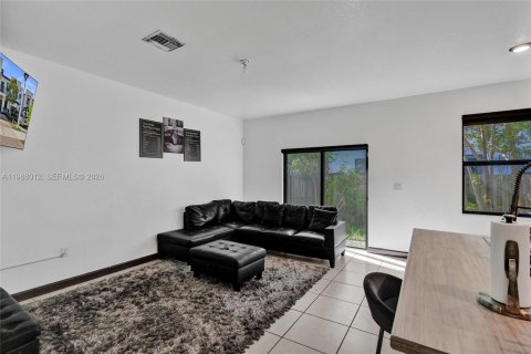 Купить таунхаус в Майами, Флорида 4 спальни, 178.37м2, № 2051124 - фото 13