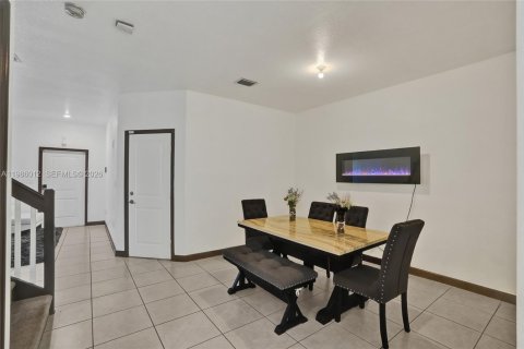 Купить таунхаус в Майами, Флорида 4 спальни, 178.37м2, № 2051124 - фото 8