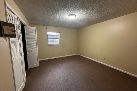 Appartement à louer à Belleview, Floride: 1 chambre, 80.27 m2 № 2377582 - photo 3