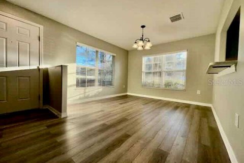 Touwnhouse à louer à Zephyrhills, Floride: 3 chambres, 126.63 m2 № 2214334 - photo 3