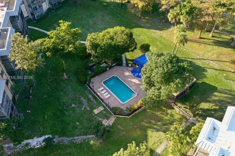 Купить кондоминиум в Лодерхилл, Флорида 2 спальни, 80.82м2, № 2009083 - фото 15