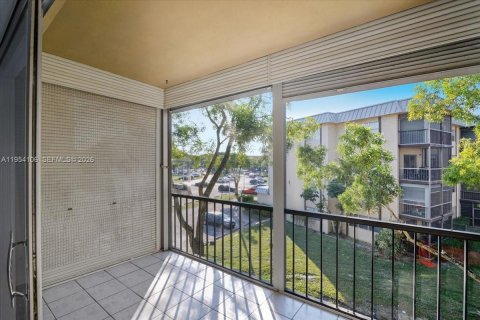 Купить кондоминиум в Лодерхилл, Флорида 2 спальни, 80.82м2, № 2009083 - фото 18