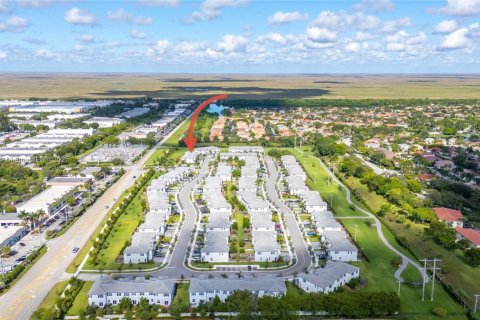 Купить таунхаус в Корал-Спрингс, Флорида 3 спальни, 124.86м2, № 1923781 - фото 29
