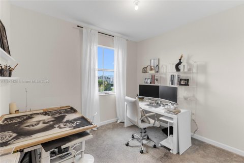 Купить таунхаус в Корал-Спрингс, Флорида 3 спальни, 124.86м2, № 1923781 - фото 24