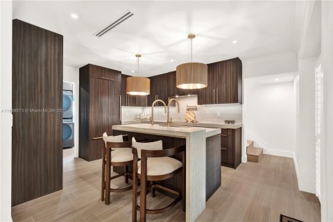 Купить виллу или дом в Корал-Гейблс, Флорида 3 спальни, 204.01м2, № 1949501 - фото 15