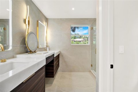 Купить виллу или дом в Корал-Гейблс, Флорида 3 спальни, 204.01м2, № 1949501 - фото 28