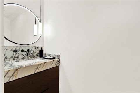 Купить виллу или дом в Корал-Гейблс, Флорида 3 спальни, 204.01м2, № 1949501 - фото 22