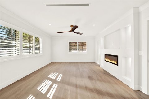 Купить виллу или дом в Корал-Гейблс, Флорида 3 спальни, 204.01м2, № 1949501 - фото 25