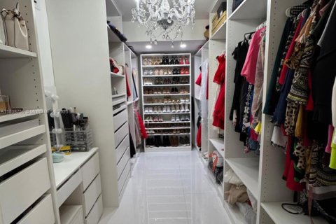 Condo in Miami Beach, Florida, 1 bedroom  № 2022513 - photo 10