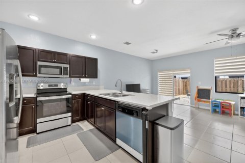Touwnhouse à vendre à Homestead, Floride: 3 chambres, 141.58 m2 № 2186094 - photo 18