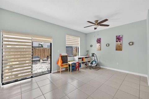 Touwnhouse à vendre à Homestead, Floride: 3 chambres, 141.58 m2 № 2186094 - photo 12