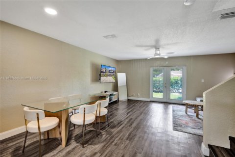 Touwnhouse à louer à North Lauderdale, Floride: 2 chambres, 115.38 m2 № 1936181 - photo 10