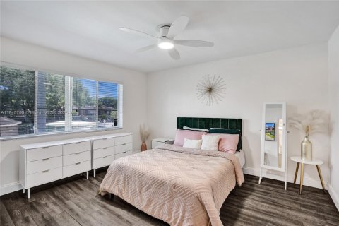 Touwnhouse à louer à North Lauderdale, Floride: 2 chambres, 115.38 m2 № 1936181 - photo 19