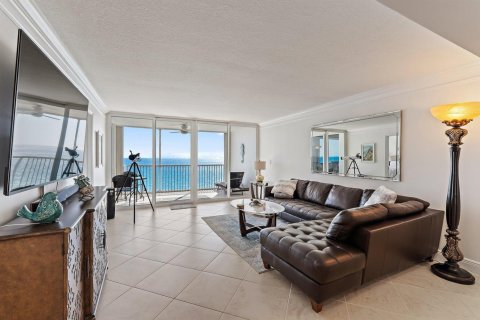 Condo in Juno Beach, Florida, 2 bedrooms  № 2184647 - photo 11