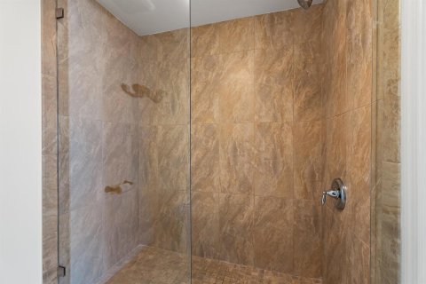 Condo in Juno Beach, Florida, 2 bedrooms  № 2184647 - photo 24