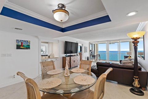 Condo in Juno Beach, Florida, 2 bedrooms  № 2184647 - photo 9