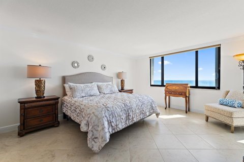 Condo in Juno Beach, Florida, 2 bedrooms  № 2184647 - photo 19