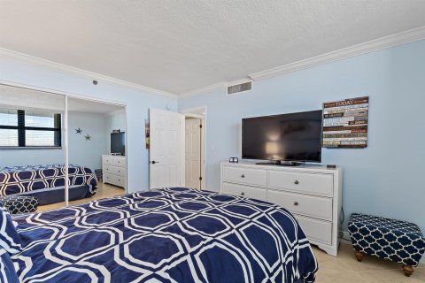 Condo in Juno Beach, Florida, 2 bedrooms  № 2184647 - photo 27