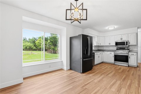 House in Fish Hawk, Florida 3 bedrooms, 148.36 sq.m. № 2158016 - photo 28