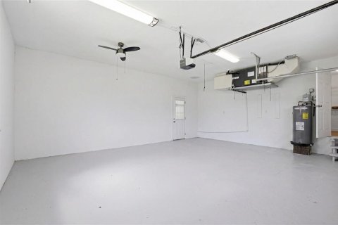 House in Fish Hawk, Florida 3 bedrooms, 148.36 sq.m. № 2158016 - photo 12