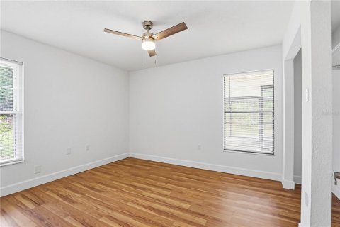 House in Fish Hawk, Florida 3 bedrooms, 148.36 sq.m. № 2158016 - photo 19
