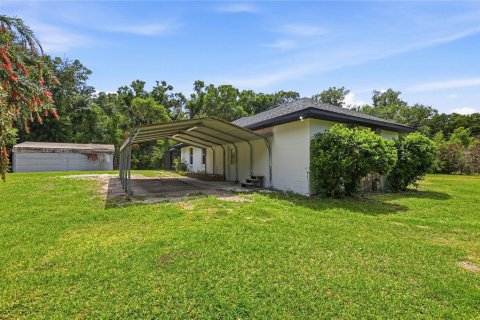 House in Fish Hawk, Florida 3 bedrooms, 148.36 sq.m. № 2158016 - photo 3
