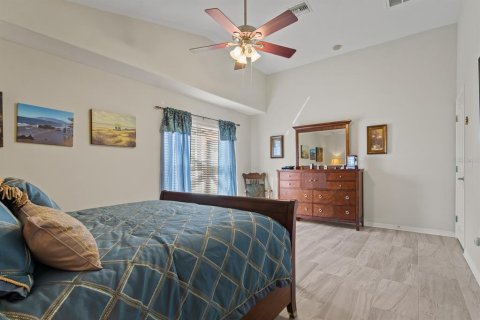 House in Land O' Lakes, Florida 3 bedrooms, 169.08 sq.m. № 2098106 - photo 22