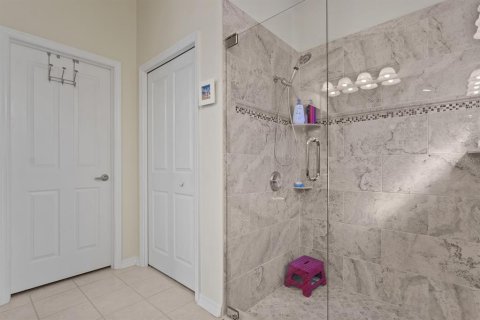 House in Land O' Lakes, Florida 3 bedrooms, 169.08 sq.m. № 2098106 - photo 29