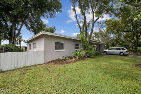 House in Apopka, Florida 3 bedrooms, 110.46 sq.m. № 1905803 - photo 26